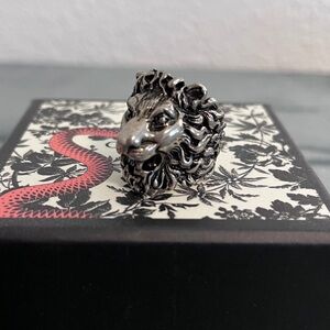 BRAND NEW Classic Gucci Lion Head Silver Ring Size 19 (US 8.75)